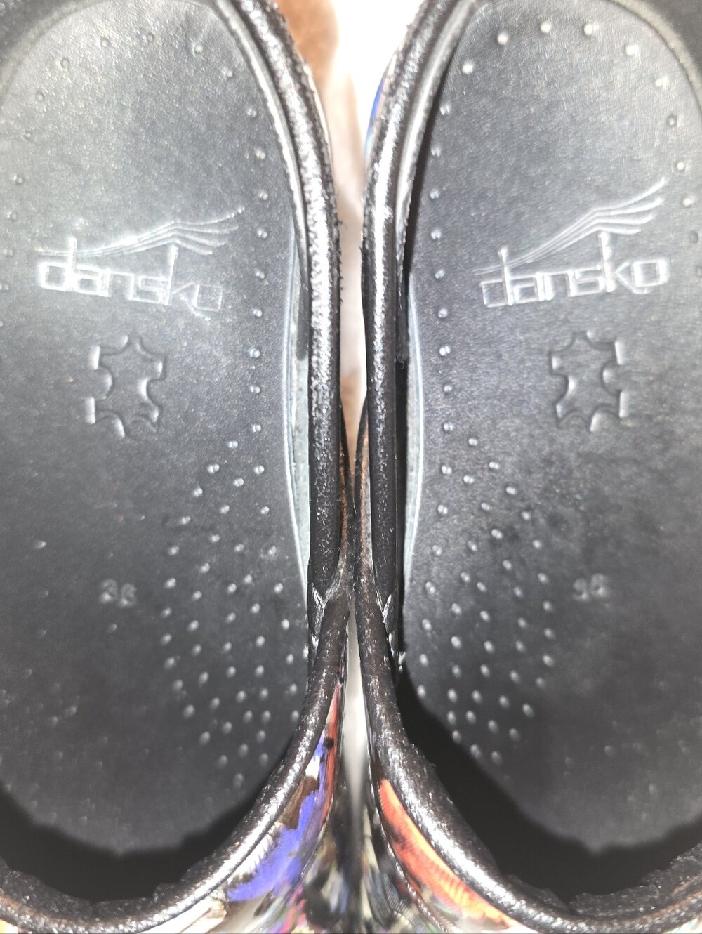 Dansko Professional Floral Patent Clogs 6 EUC - Picture 6 of 11